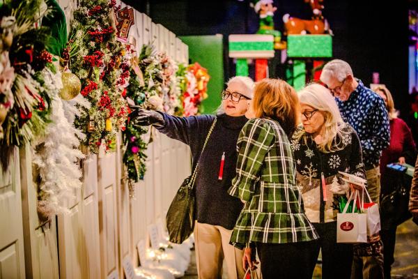 Wreath Auction